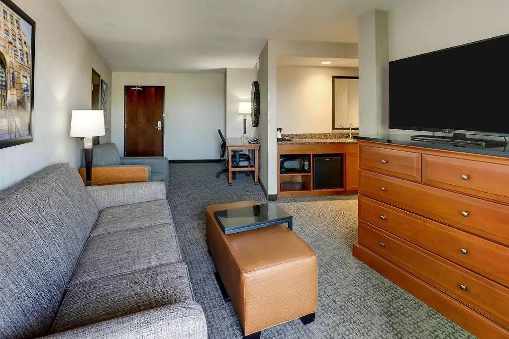Hotel Drury Inn & Suites Phoenix Airport