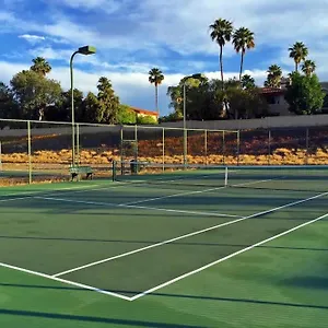 Holiday home Poolside To 1 Of 3 Pool-spa Complexes, Heated & Open 24/7/365!, Phoenix